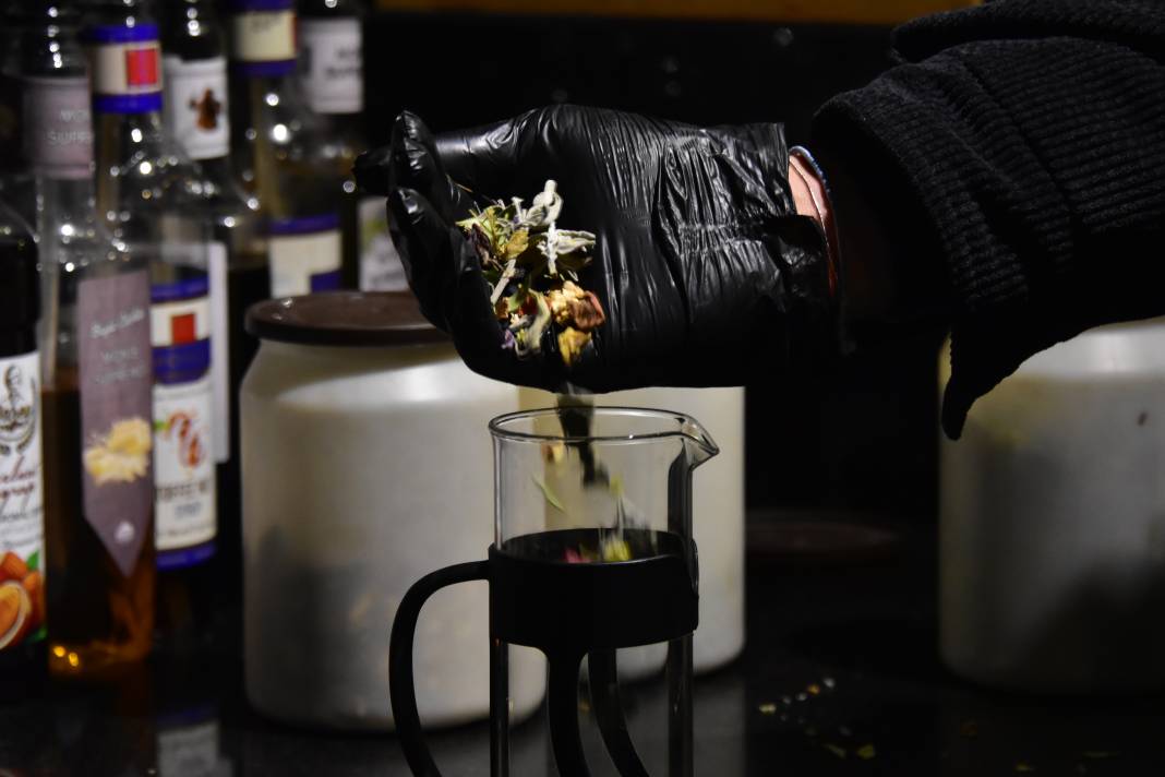 Konya’da uzman isimden bitki çayı uyarısı: Problemlere yol açabiliyor 1